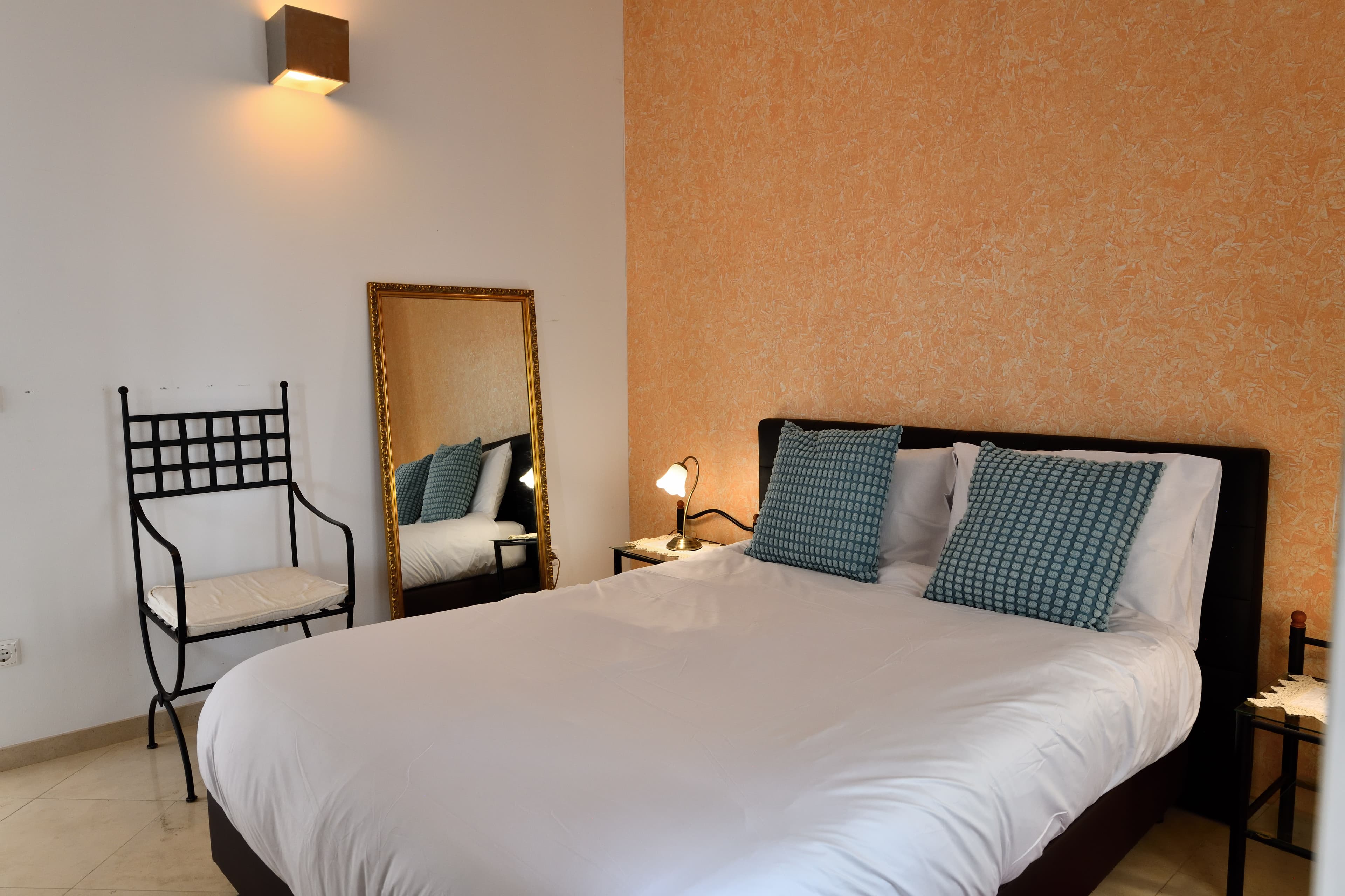 Double Bedroom with Balcony - view 2